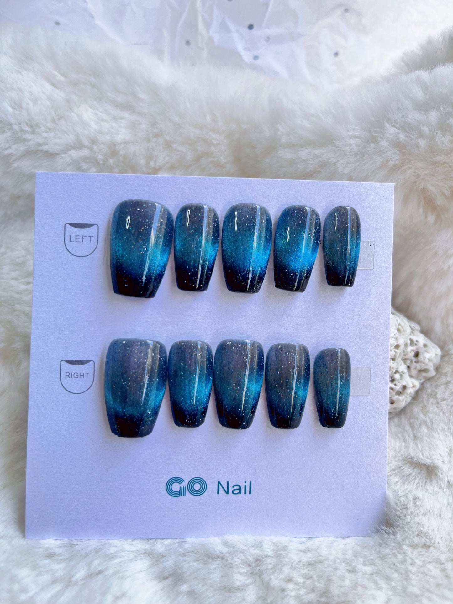 Blue magnetic press on nails