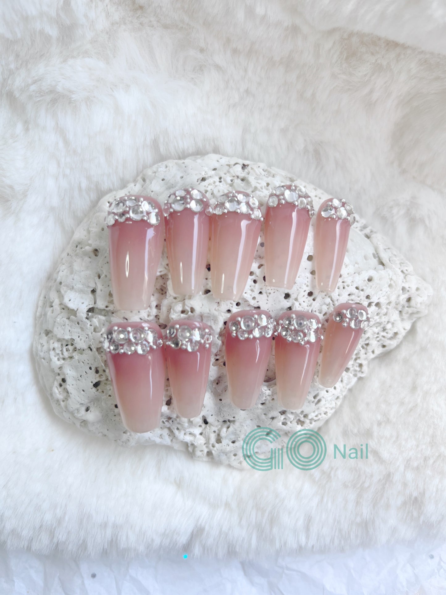 Pinky deluxe press on nails